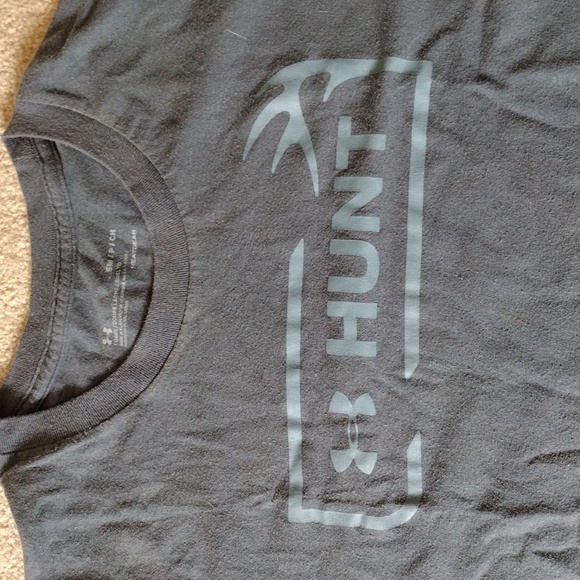 Under Armour:  HUNT boys small shirt - Picture 2 of 5